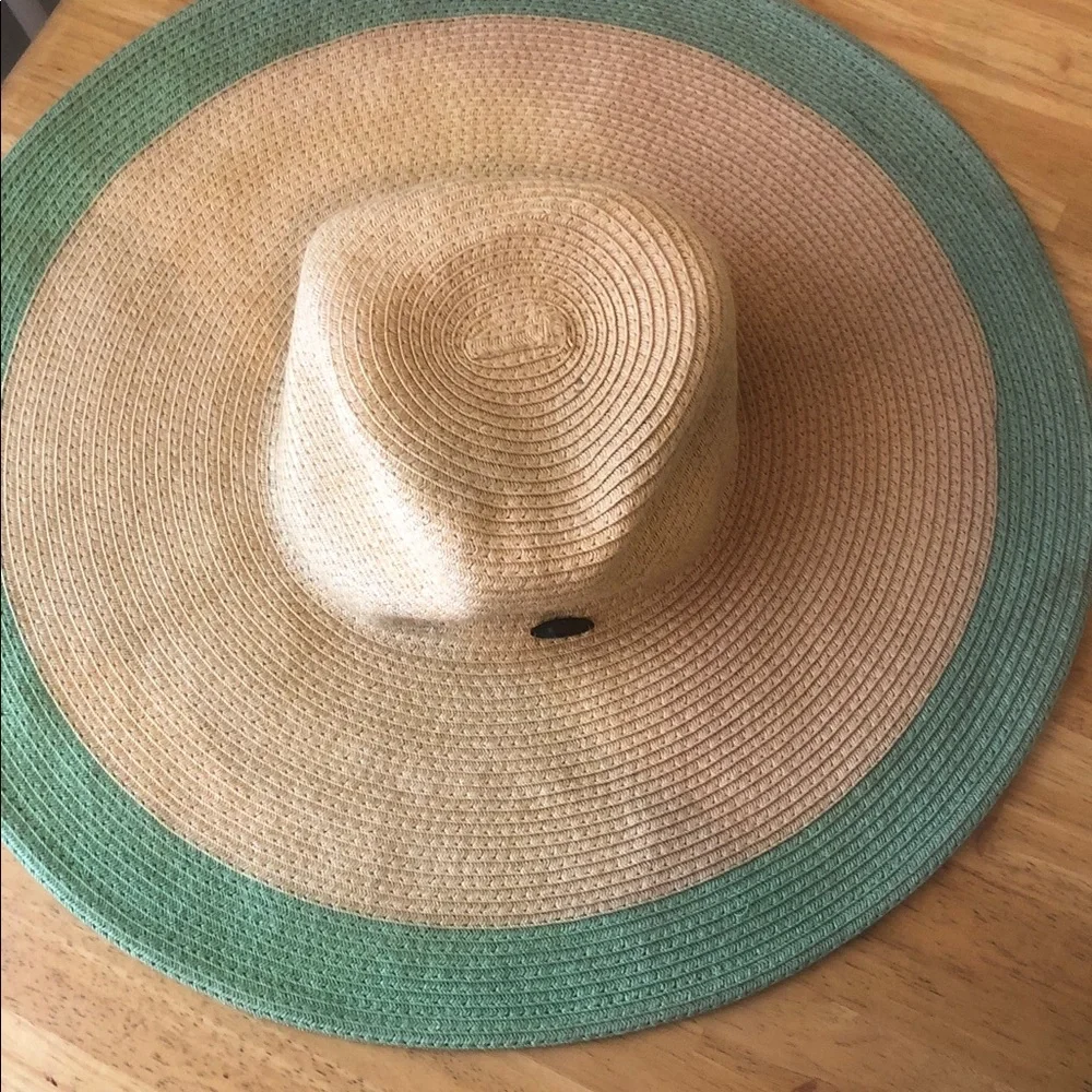 Woman’s tan spring summer Papillon floppy Blanc Straw Hat with Bright Green Trim